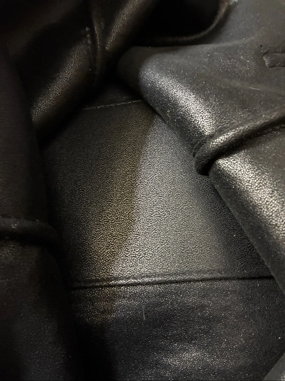 N/A spacious black
